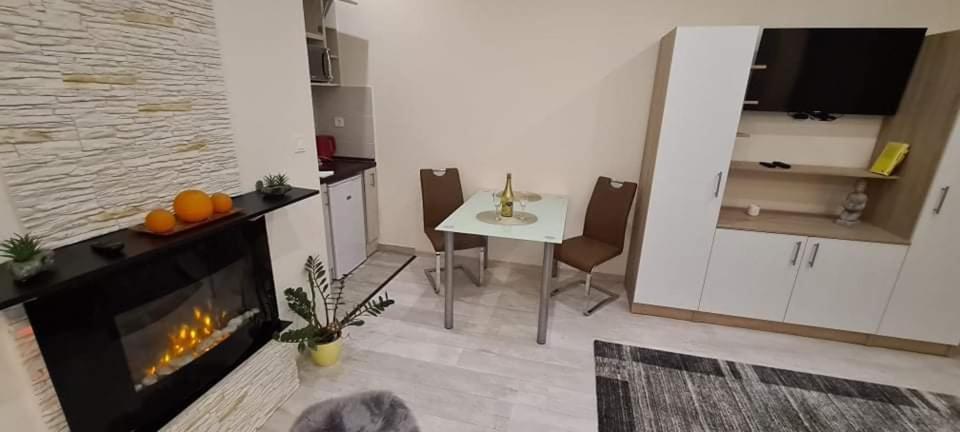 Rozsa Apartmanhaz Szeged Extérieur photo