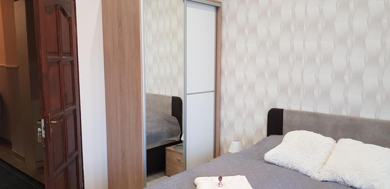 Rozsa Apartmanhaz Szeged Extérieur photo