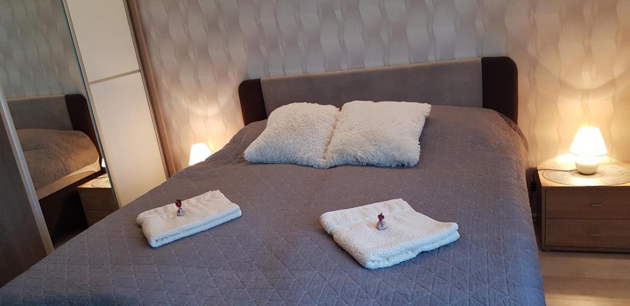 Rozsa Apartmanhaz Szeged Extérieur photo